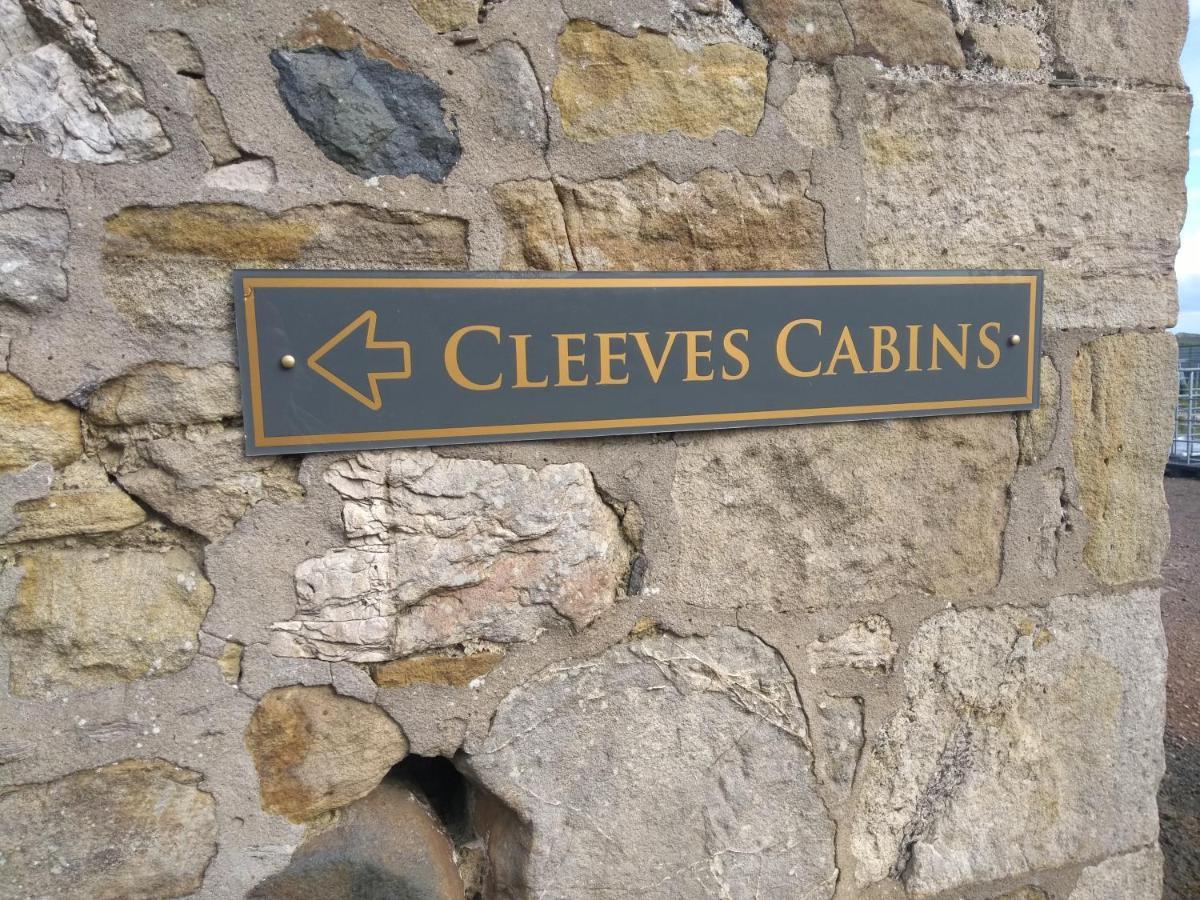 Cleeves Cabins Ailsa Luxury Lodge With Hot Tub Dalry  Kültér fotó